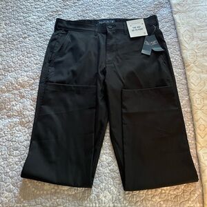 Abercrombie & Fitch Black On the Go Pants. Size 32x30. NWT.